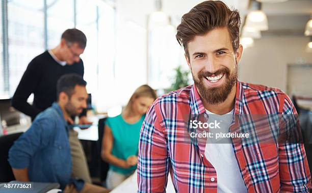 Foto de Satisfação No Trabalho e mais fotos de stock de Barba - Barba, Escritório, Homens