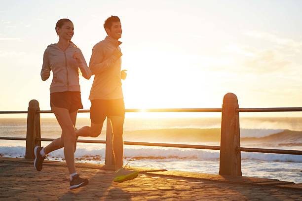 istock Starting the day with a seaside jog 487773811