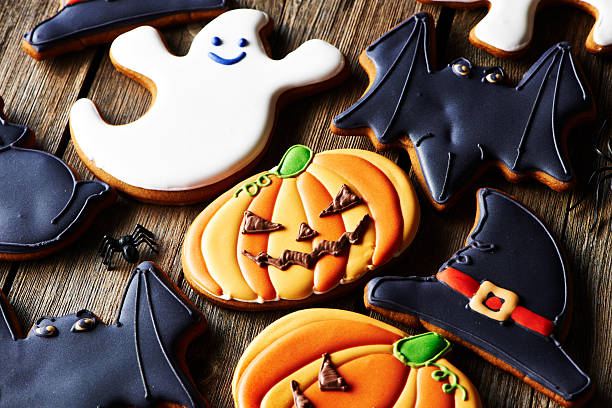 istock Halloween homemade gingerbread cookies 487796670