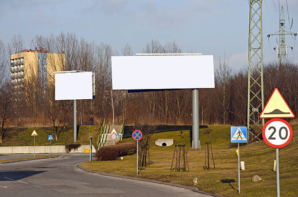 istock Ad bilboard in a city 487810597