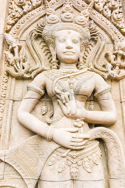アプサラ天女の舞の彫刻の像の壁にはカンボジアのアート - 2015年の