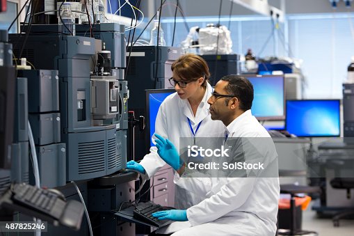 istock People Working with Specialist Scientific Equipment for Measuring Chemicals. 487825246