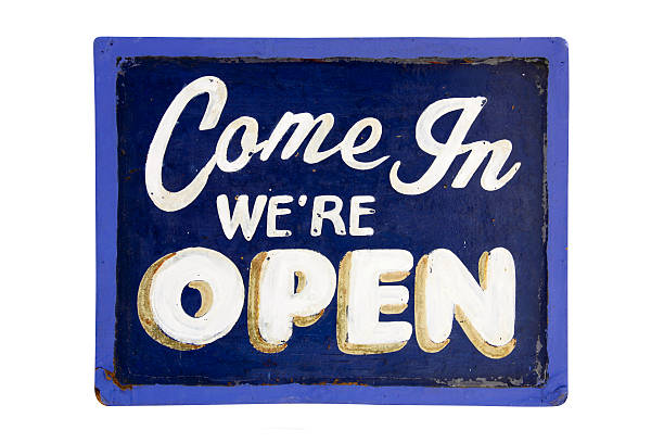 istock Invitation to the ice cream shop 487825274