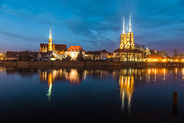 istock Cathedral Island in the evening Wroclaw, Poland 487827291
