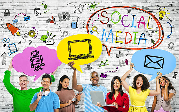 istock Social Media concepts with a multi-ethnic group of people 487827961