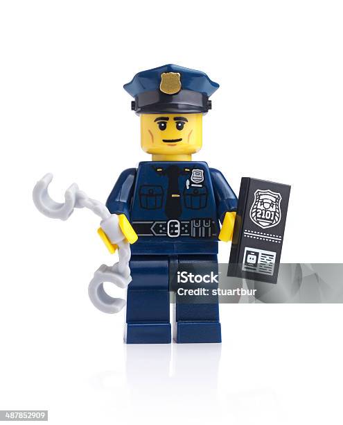 Oficial De Policía Foto de stock y más banco de imágenes de Cuerpo de policía - Cuerpo de policía, Azul, Bloque de plástico