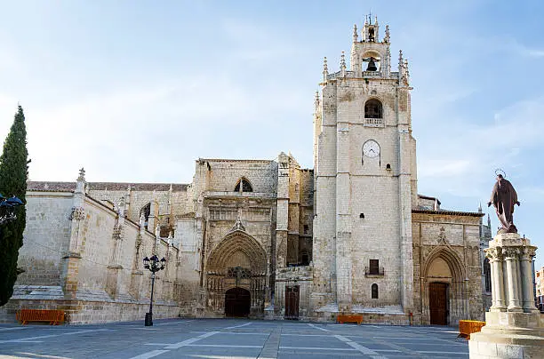 Cathedral of San Antolin in Palencia , Spain
