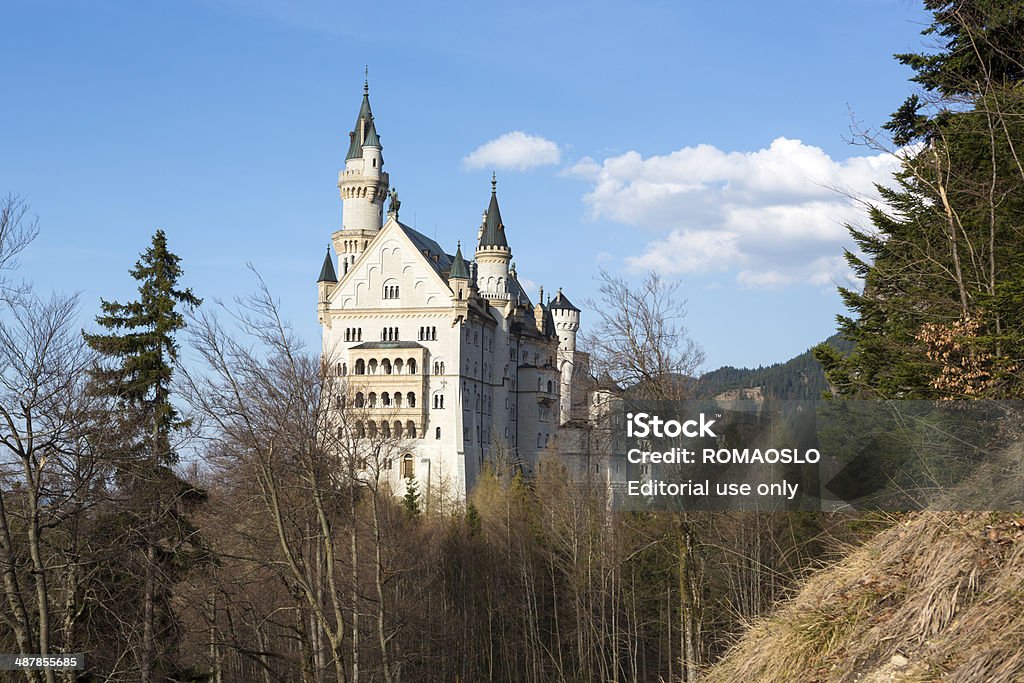 Замок Нойшванштайн, возле Füssen в Бавария, Германия - Стоковые фото Замок Нойшванштайн роялти-фри