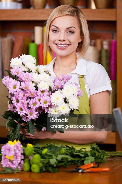 Making A Beautiful Flower Bunch Stock Photo - Download Image Now - Adult, Adults Only, Apron
