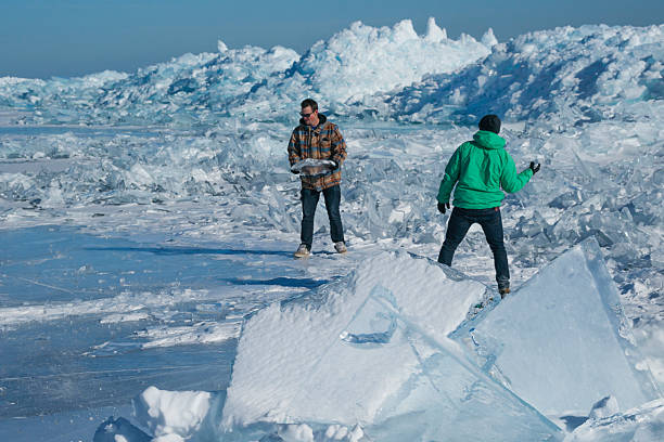 floats of ice