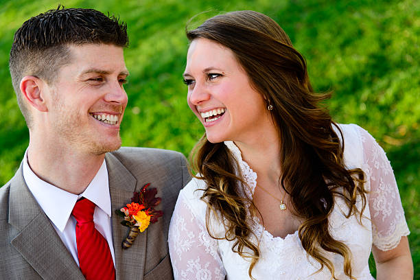 istock Laughing Bride and Groom in Love 487922991