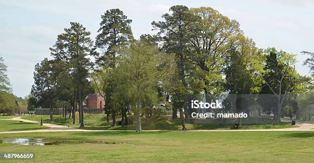 James の要塞砦 Pochahontas - バージニア州 ウィリアムズバーグのストックフォトや画像を多数ご用意 - バージニア州 ウィリアムズバーグ, 三角形, 植民地様式