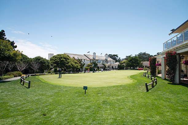 campo da golf a pebble beach - pebble beach california california golf carmel california foto e immagini stock