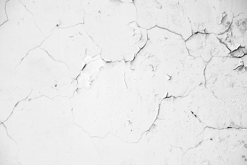 Old white crack concrete wall