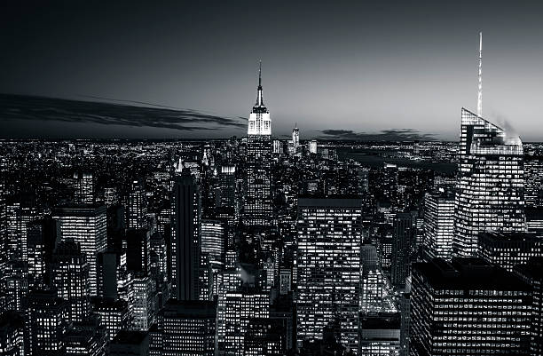 cidade de nova york - night empire state building building exterior horizontal - fotografias e filmes do acervo