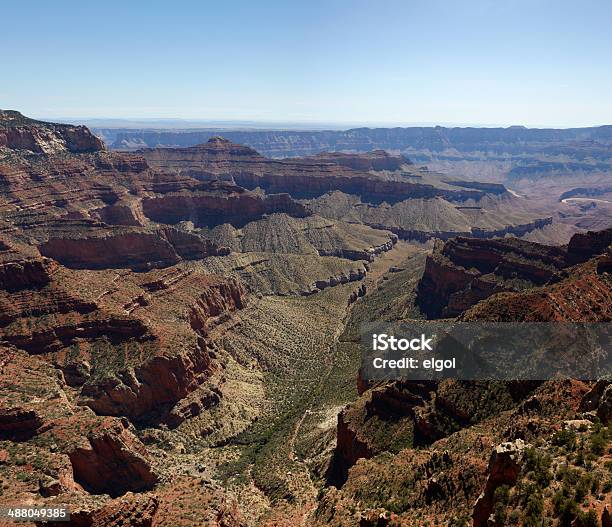 El Gran Cañón En El Borde Norte North Rim Walhalla Vista Foto de stock y más banco de imágenes de Acantilado