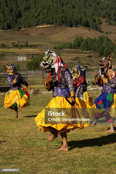 Dance Der Masken In Bhutan Stockfoto und mehr Bilder von Bhutan - Bhutan, Drache, Geist