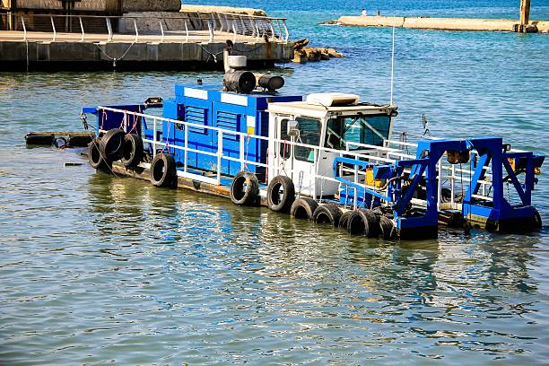 istock dredge in the old port 488119596