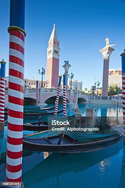 Gondeln In Venedig In Hotel In Las Vegas Stockfoto und mehr Bilder von Amerikanische Kontinente und Regionen - Amerikanische Kontinente und Regionen, Architektur, Blau