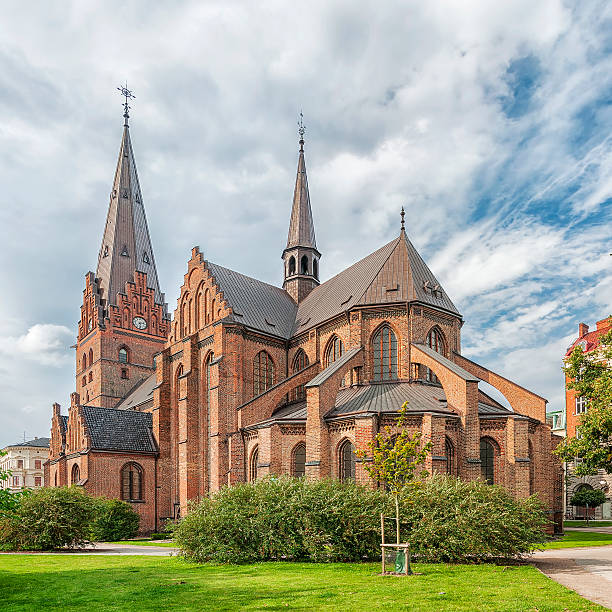 église saint petris malmö - st petris church photos et images de collection