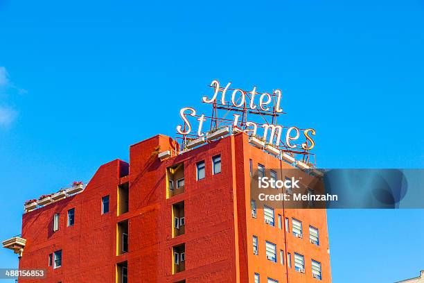 Fasada Zabytkowy Hotel St James W Gaslamp Quarter - zdjęcia stockowe i więcej obrazów Architektura - Architektura, Billboard, Biznes