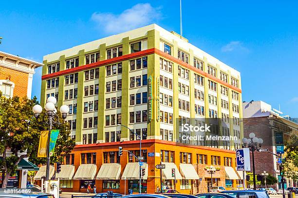 Facciata Di Edifici Storici Nel Gaslamp Quarter Di San Diego - Fotografie stock e altre immagini di Affari