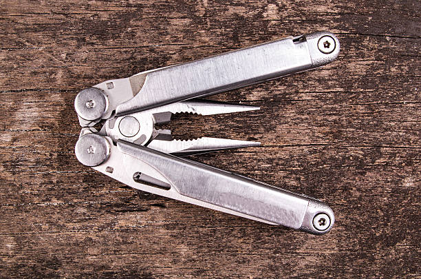 multitool 、多目的工具、plyers とナイフ - penknife swiss culture work tool switzerland ストックフォトと画像