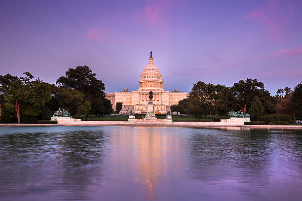 edificio del capitolio - capitol hill voting dome state capitol building fotografías e imágenes de stock