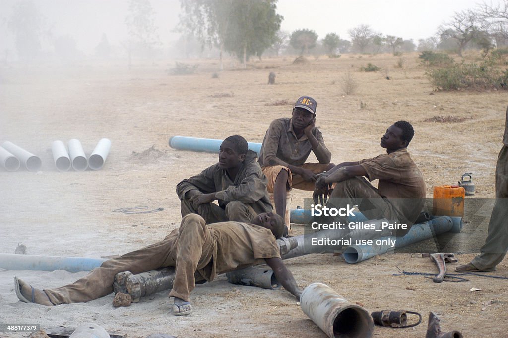 Perfuração de um poço in Burkina Faso - Royalty-free Alcançar Foto de stock