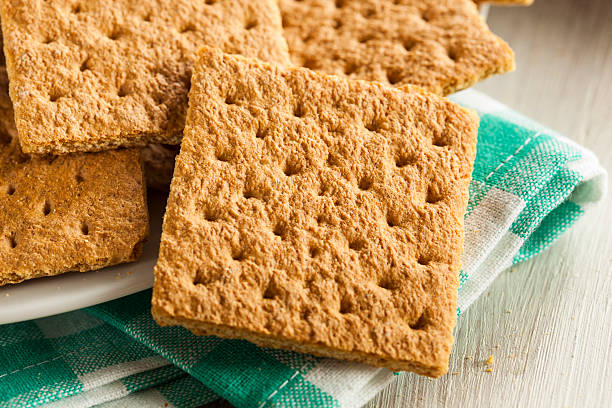 istock Healthy Honey Graham Crackers 488201705