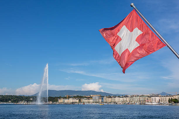 lac léman et le jet d'eau de notre fontaine, suisse - lake geneva photos et images de collection