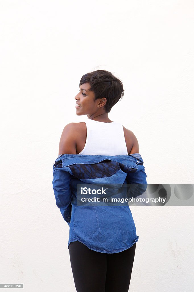 Atraente mulher afro-americana de trás - Foto de stock de Cabelo Liso royalty-free