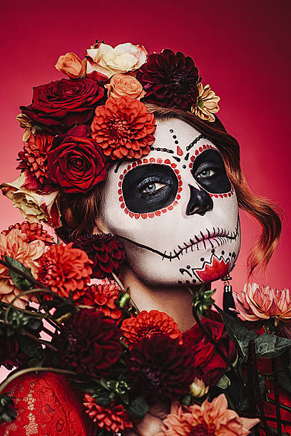 azúcar cráneo creative maquillaje de halloween - unrecognizable person flash fotografías e imágenes de stock