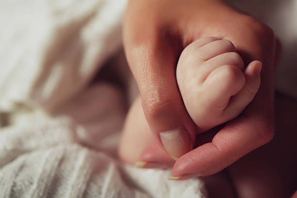 istock The baby and mum 488223122
