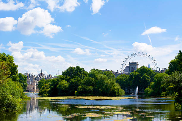 st. james park - whitehall londra foto e immagini stock