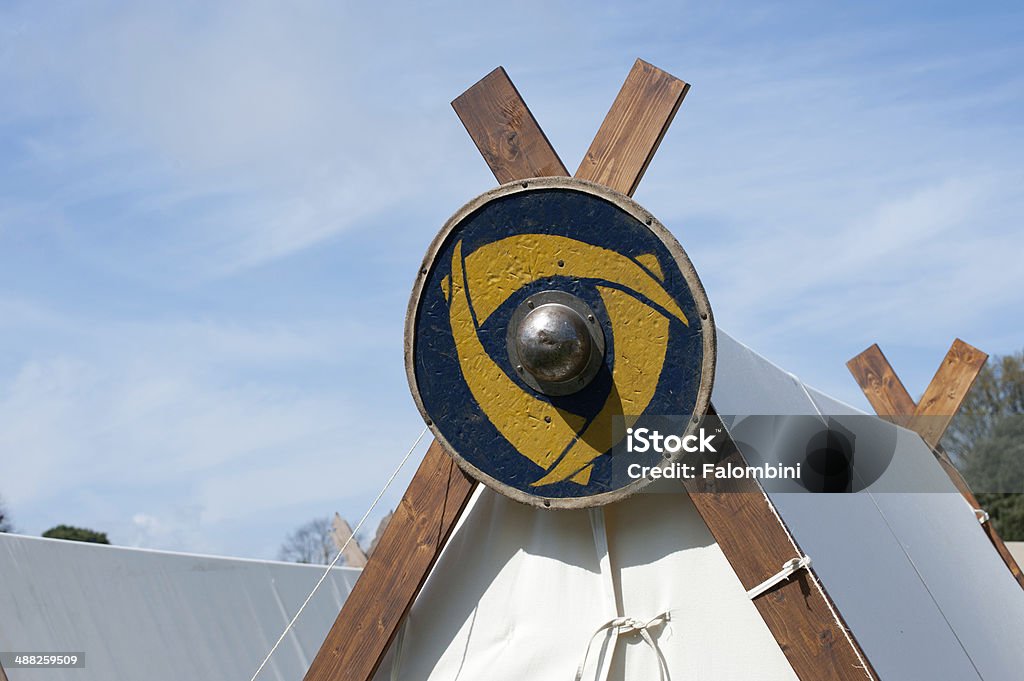 Viking contenido y apantallamiento, - Foto de stock de Anticuado libre de derechos