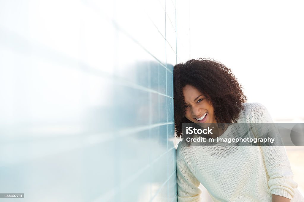 Schöne Schwarze Frau Lachen - Lizenzfrei Afrikanischer Abstammung Stock-Foto