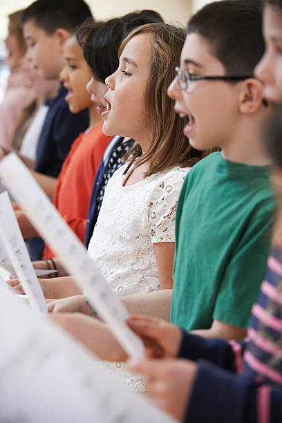 그룹 아동 로그인하여 합창단 함께 - child music singing choir 뉴스 사진 이미지