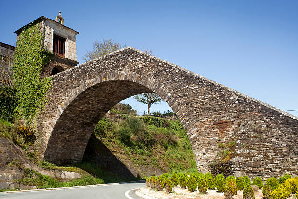 portomarín, lugo, spagna. - portomarin foto e immagini stock