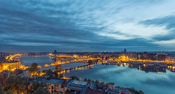 istock Hungarian parliament in morning light 488363511