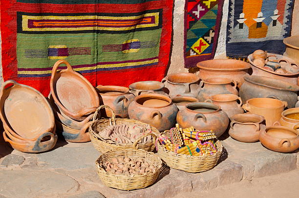 purmamarca - bedding merchandise market textile imagens e fotografias de stock