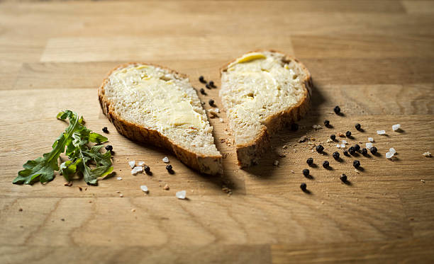 istock heart of bread 488386916