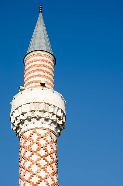 blauer himmel und dzhumaya moschee minarett, plovdiv, bulgarien - concepts and ideas travel locations architecture and buildings time stock-fotos und bilder