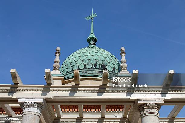 Foto de Dome e mais fotos de stock de Abstrato - Abstrato, Armação de Construção, Azul