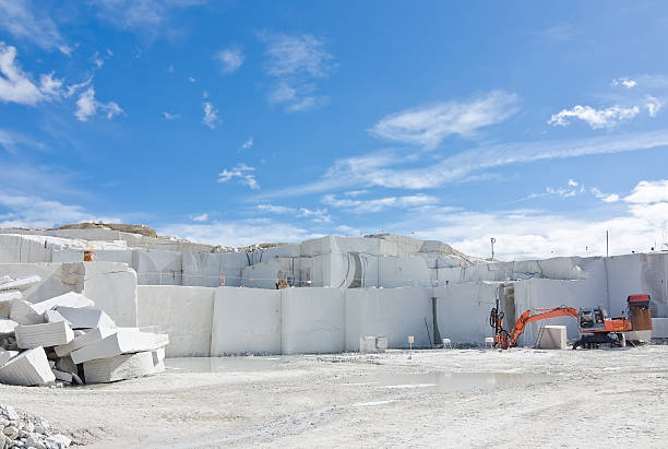 granite granite quarry in western province of Madrid, Spain quarry stock pictures, royalty-free photos & images