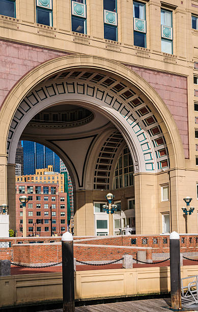 entrada para boston - rowes wharf - fotografias e filmes do acervo