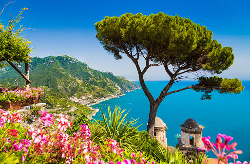 Costa de Amalfi, Campania, Italia photo