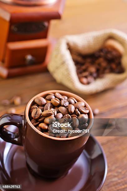 Foto de Café e mais fotos de stock de Agricultura - Agricultura, Amontoamento, Aniagem de Cânhamo