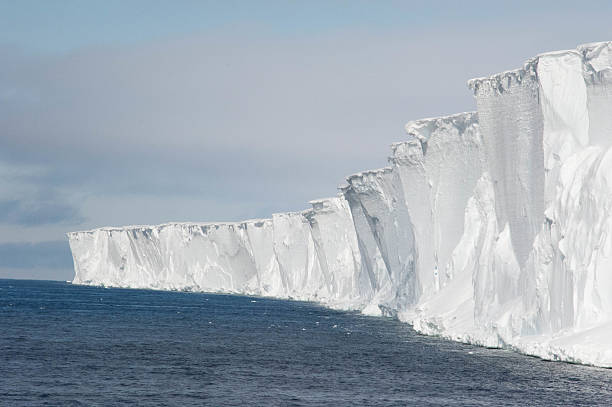 ross mar plataforma de hielo flotante - ice shelf fotografías e imágenes de stock