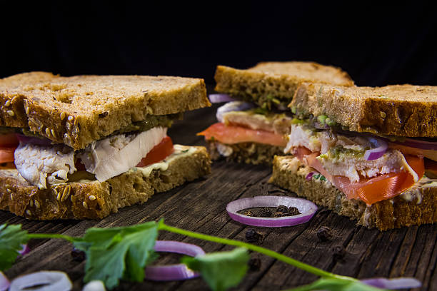 istock Sandwiches with chicken, sauce and vegetables 488469636